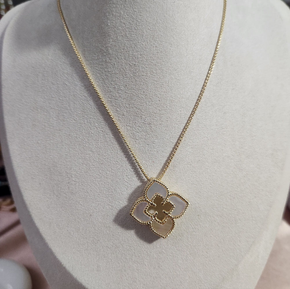 Mother Of Pearl Clover Adjustable Necklace